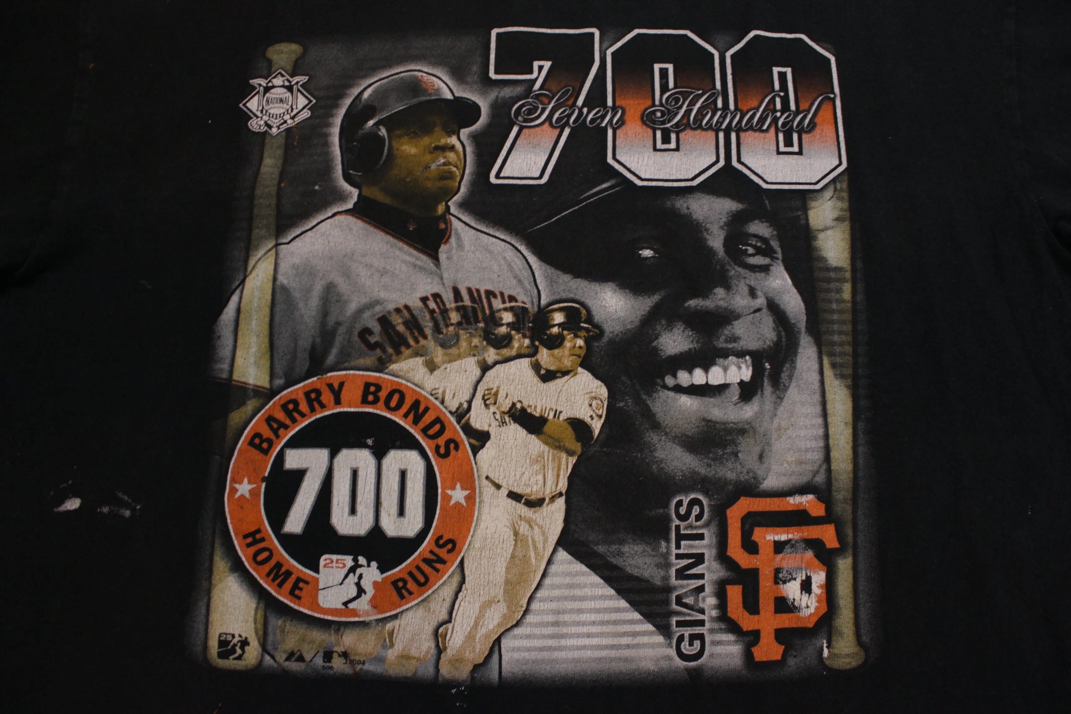 Barry Bonds 700 Club SF Giants Majestic Official Vintage 2004 T-Shirt