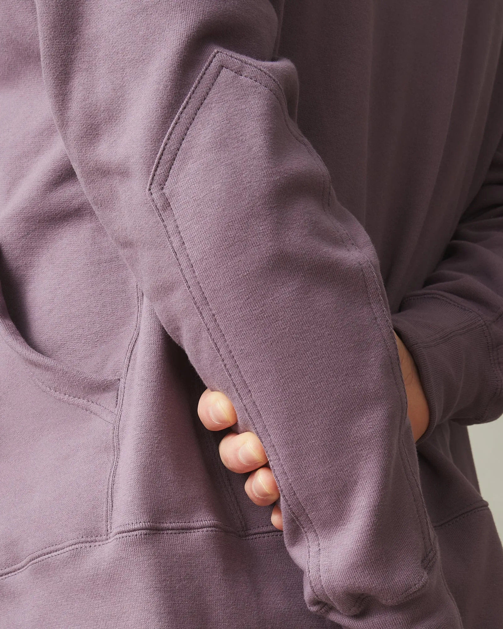 Classic Full Zip - Black Plum