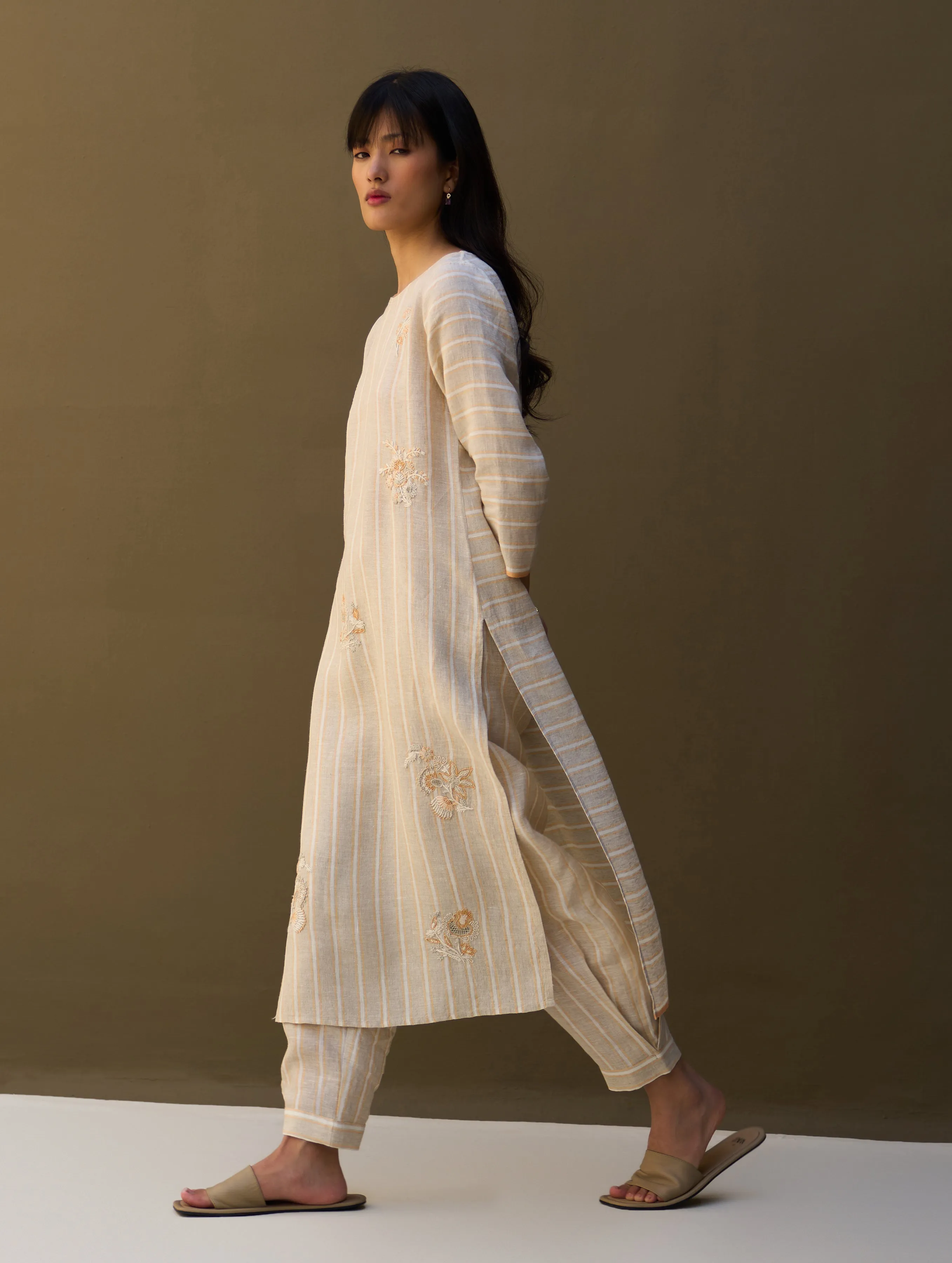 Eiko Striped Linen Kurta - Natural