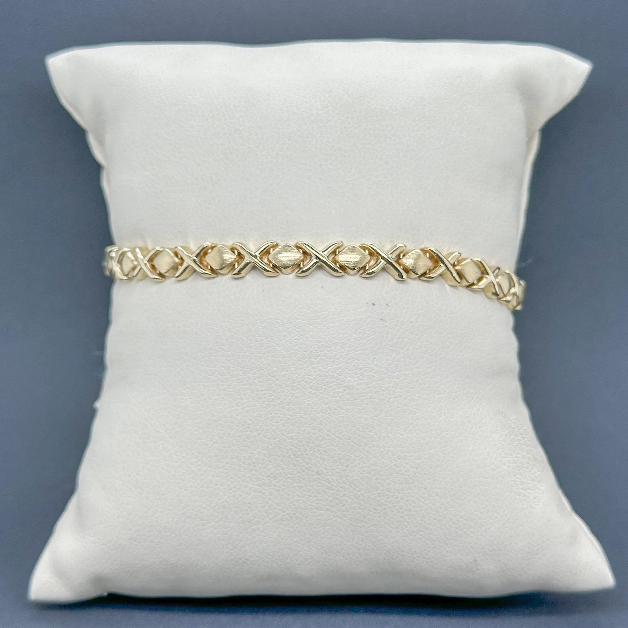 Estate 14K Y Gold XOXO Bracelet