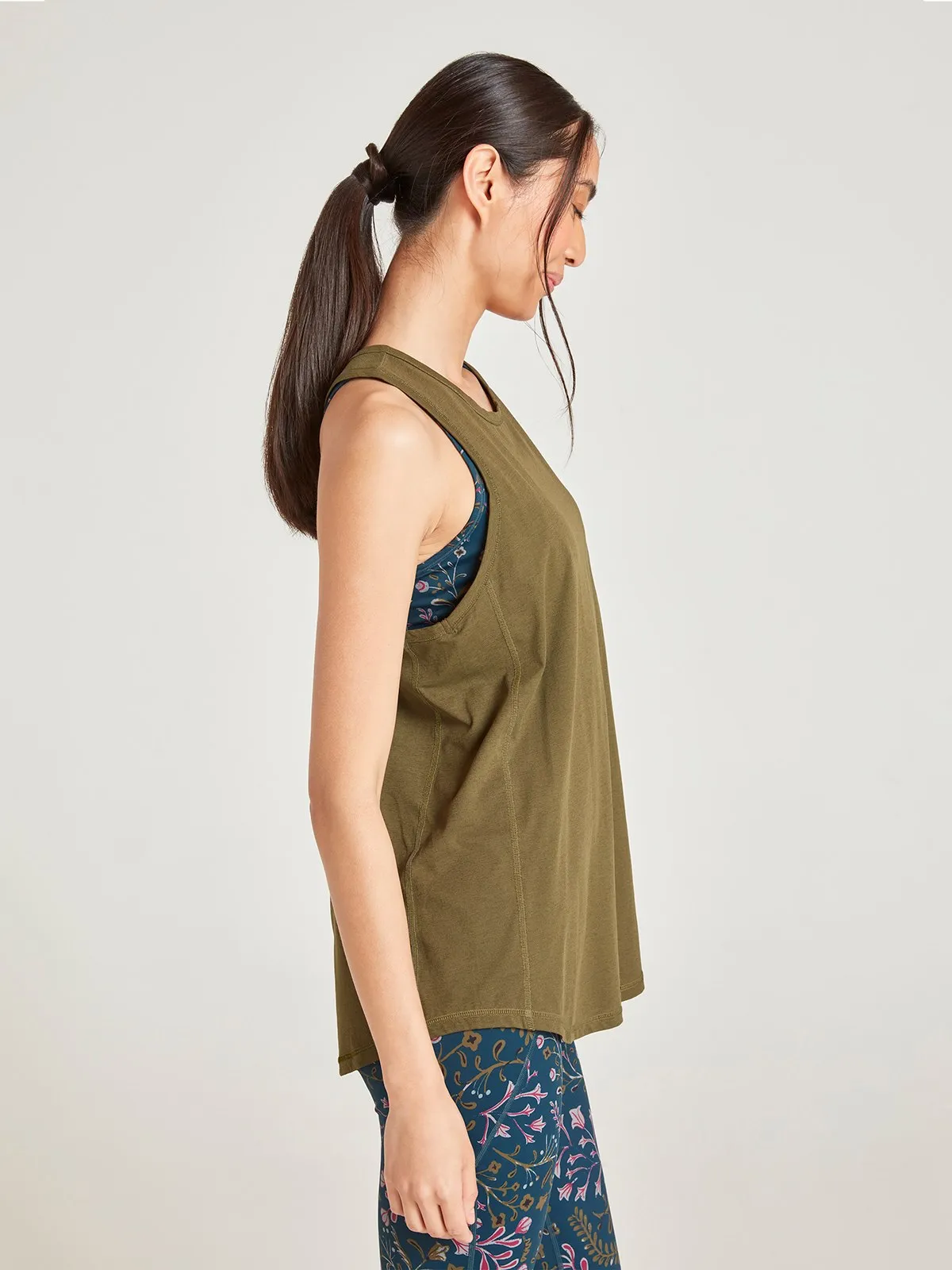 Ima GRS Recycled Polyester Vest - Dark Olive Green