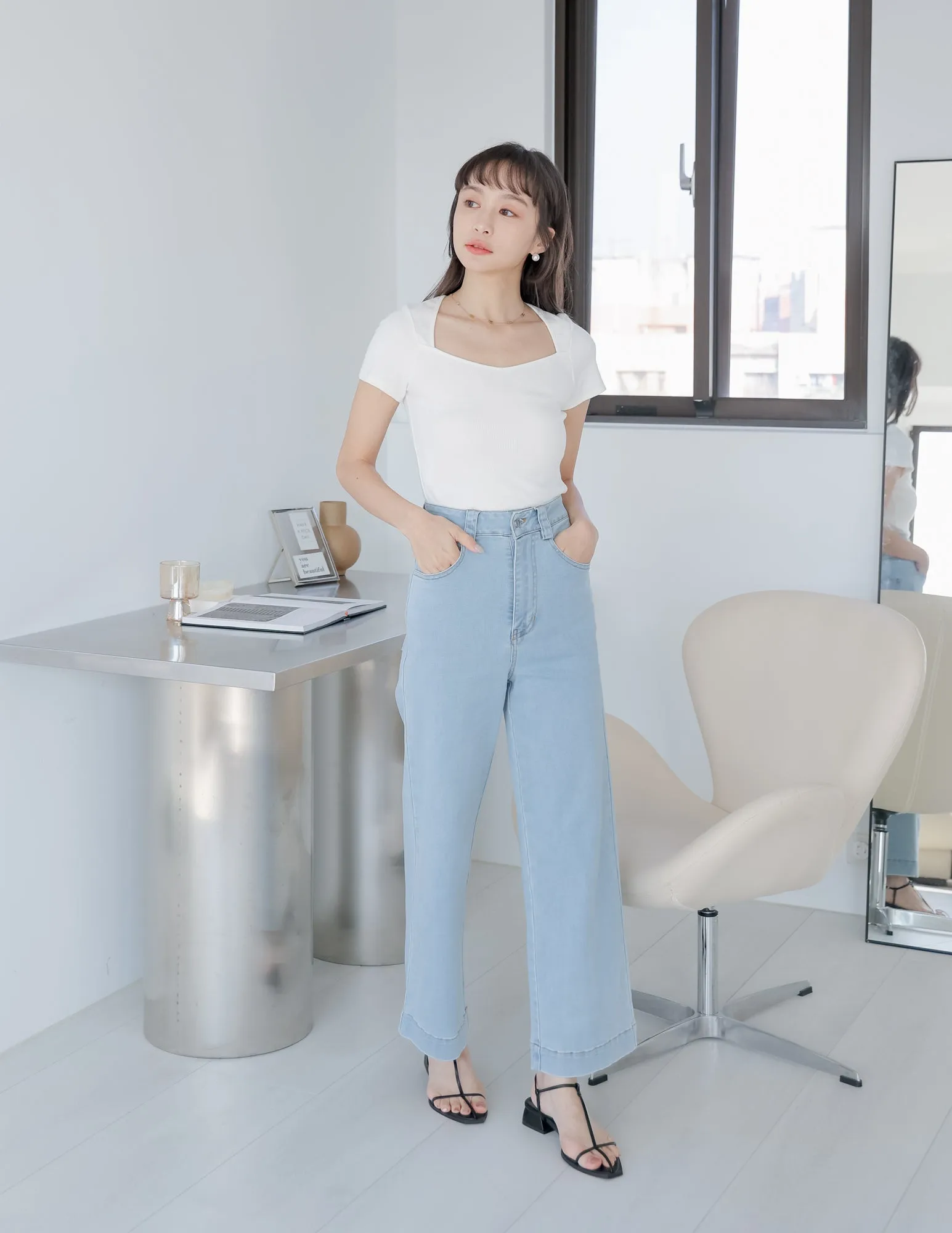 Nadine Straight Leg Jeans in Light Wash