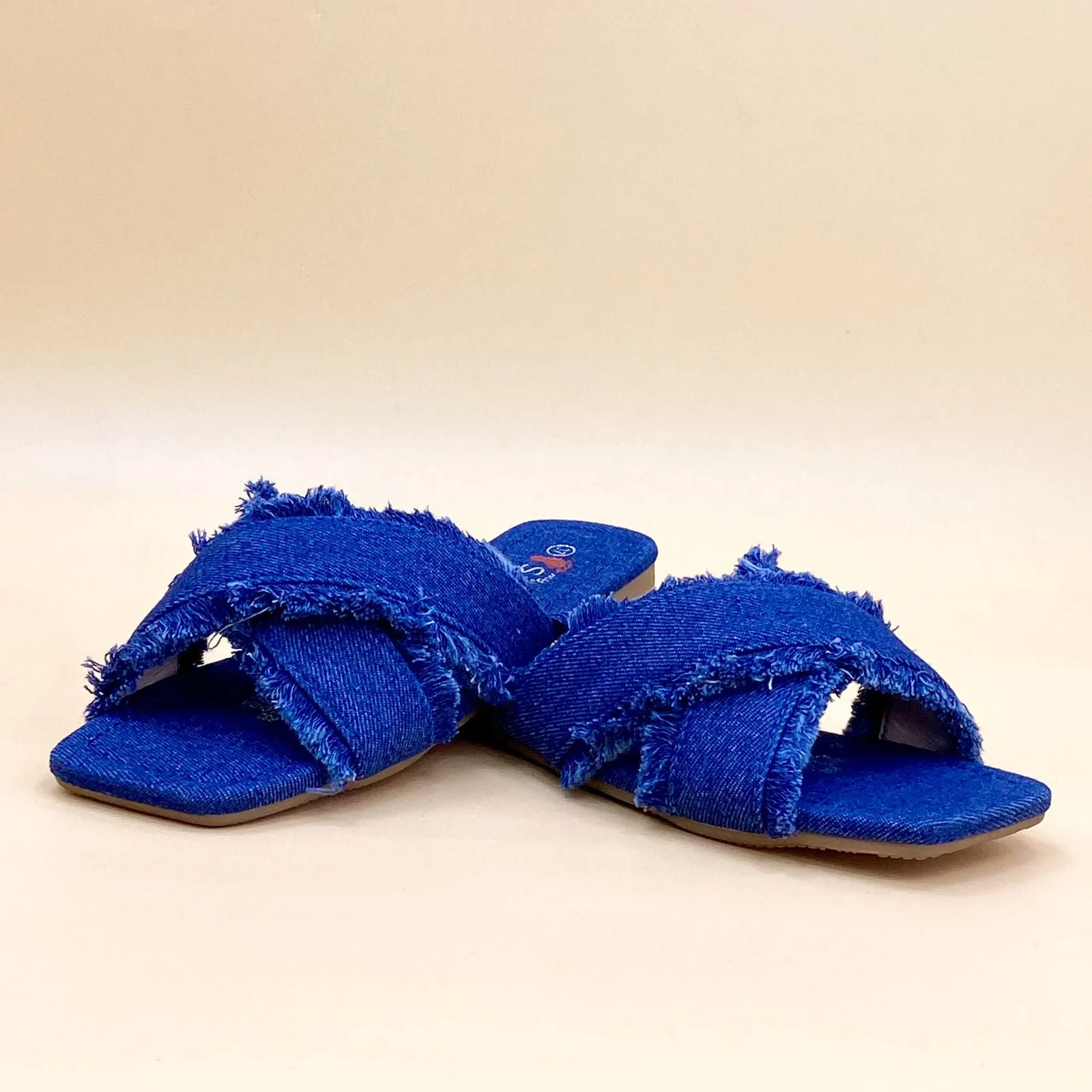 NEW , WOMEN SLIPPERS S11