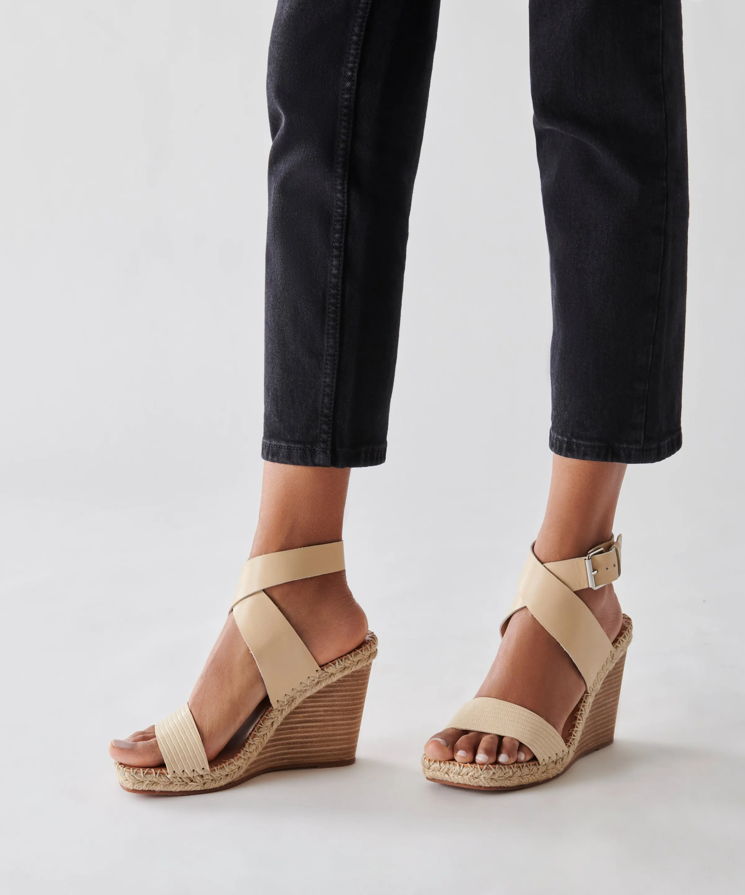 NEZZA WEDGES VANILLA LEATHER