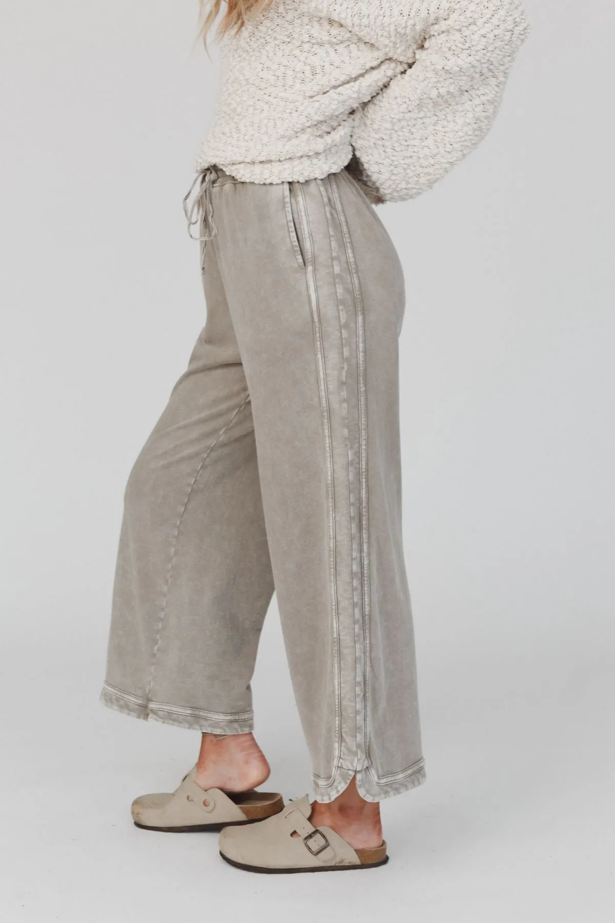 So Comfy Wide Leg Pant Cropped Length - Mocha