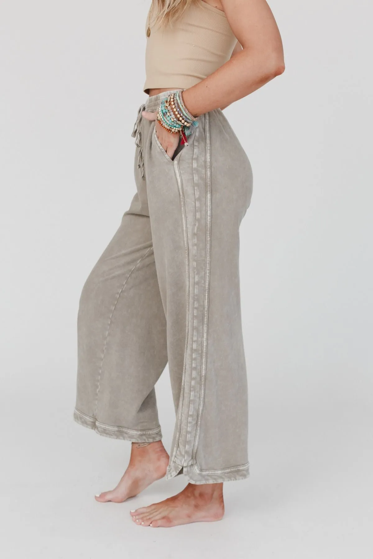 So Comfy Wide Leg Pant Cropped Length - Mocha